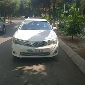 Toyota Camry 2013