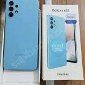 SAMSUNG A32
