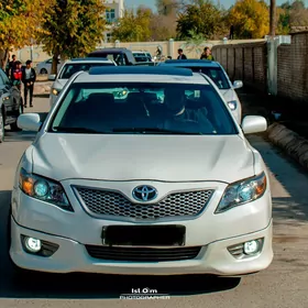 Toyota Camry 2011