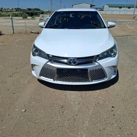 Toyota Camry 2016
