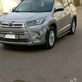 Toyota Highlander 2017