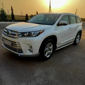 Toyota Highlander 2018