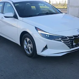 Hyundai Elantra 2021