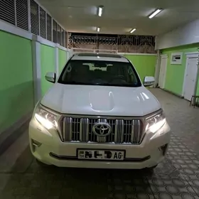 Toyota Land Cruiser Prado 2021
