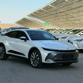 Toyota Crown 2023