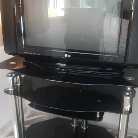 Telewizor we podstawka