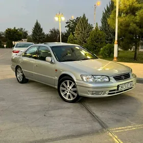 Toyota Camry 2000
