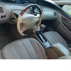 Toyota Avalon 2003