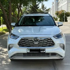 Toyota Highlander 2022