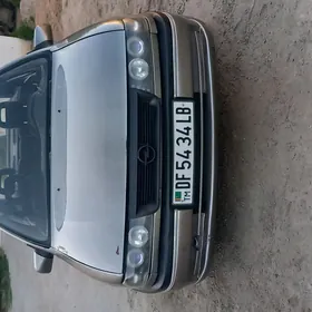 Opel Vectra 1992