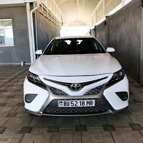 Toyota Camry 2020