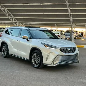 Toyota Highlander 2022