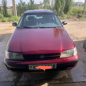 Toyota Carina 1995