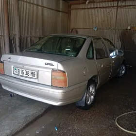 Opel Vectra 1990