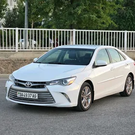 Toyota Camry 2016