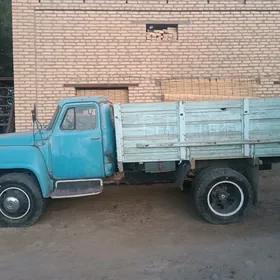 Gaz 52 1988