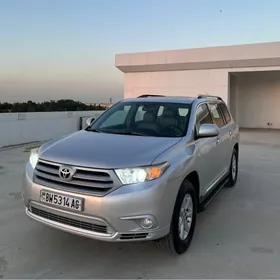 Toyota Highlander 2011