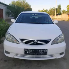 Toyota Camry 2005