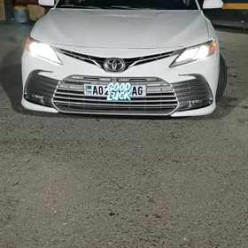 Toyota Camry 2018