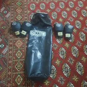 Бокс груша комплект