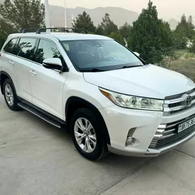Toyota Highlander 2019