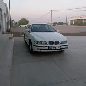 BMW E39 2000
