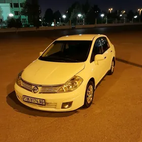 Nissan Versa 2010