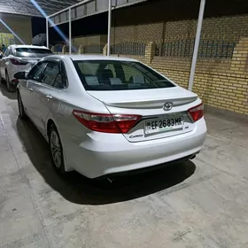 Toyota Camry 2017