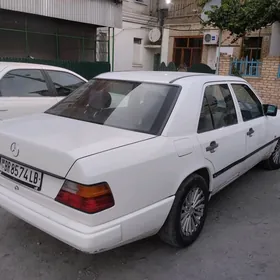 Mercedes-Benz E280 1987