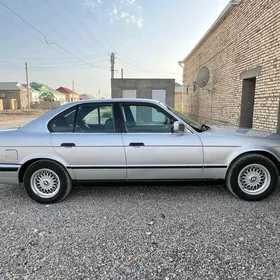 BMW 525 1989