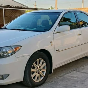 Toyota Camry 2004