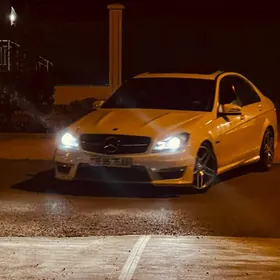 Mercedes-Benz C300 2010