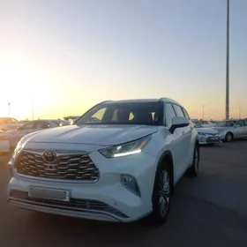 Toyota Highlander 2022