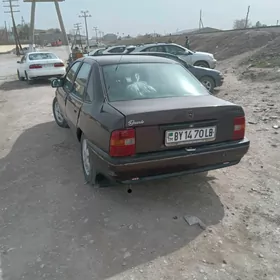 Opel Vectra 1989
