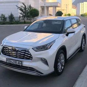 Toyota Highlander 2020