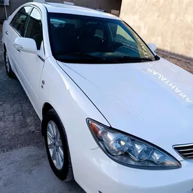 Toyota Camry 2004