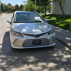 Toyota Camry 2022