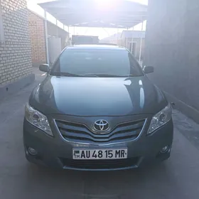 Toyota Camry 2010