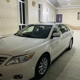 Toyota Camry 2010