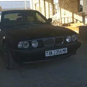BMW 525 1989