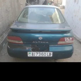 Nissan Altima 1993