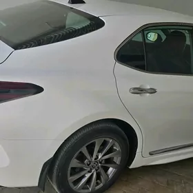 Toyota Camry 2022