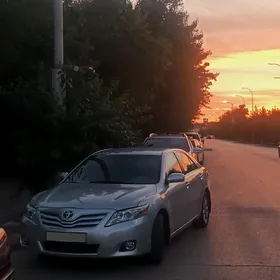 Toyota Camry 2010