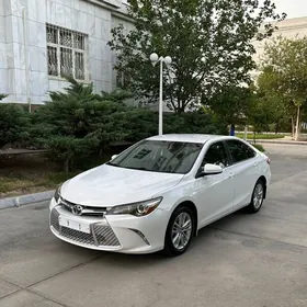 Toyota Camry 2016