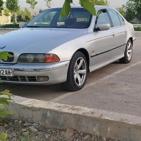 BMW E39 1998
