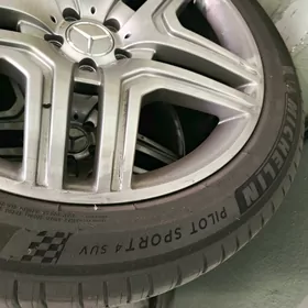 295 40 21 TEKER MICHELIN
