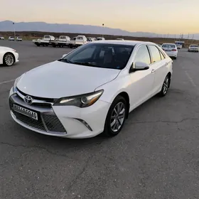 Toyota Camry 2016