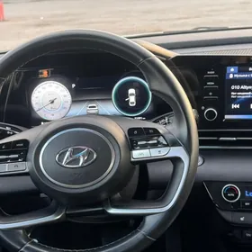 Hyundai Elantra 2021