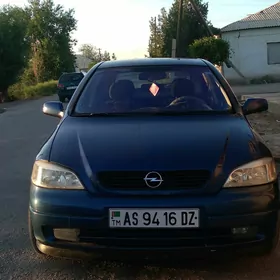 Opel Astra 2003