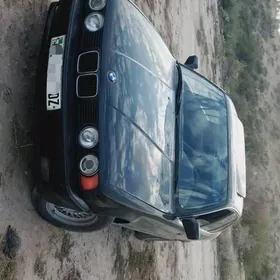 BMW 525 1988